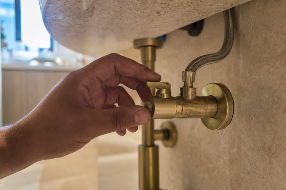 Angle valves